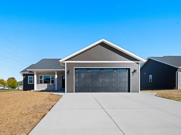 310 Rainbow Ct, Green Bay, WI 54303