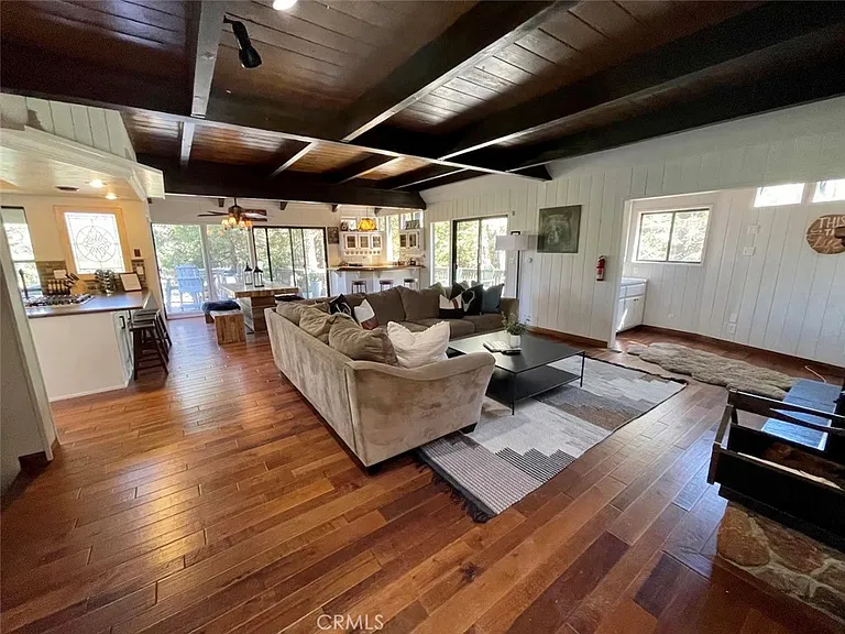 353 Mittry Ln — Photo 3
