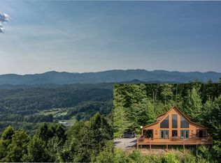 300 Hawkeye Trl, Marble, NC 28905