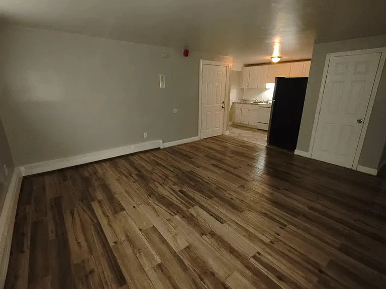 467 Allen St #101 — Photo 3