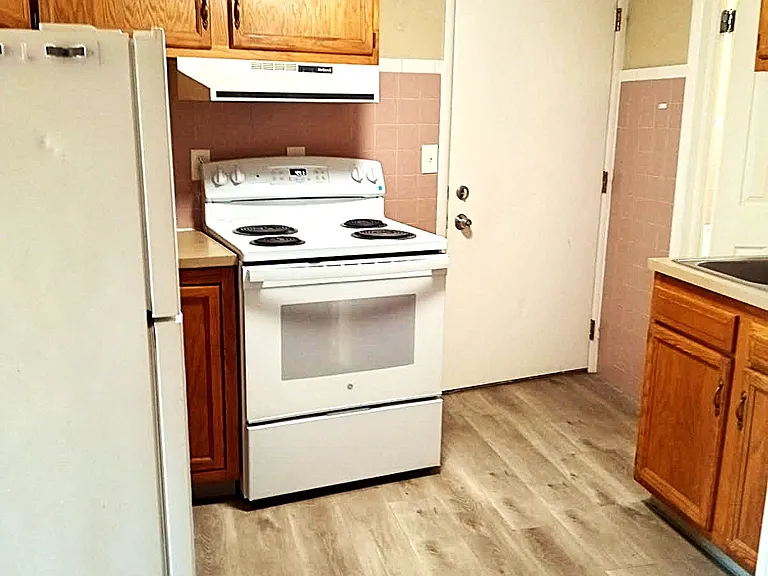 41 Railroad Ave #1 — Photo 3