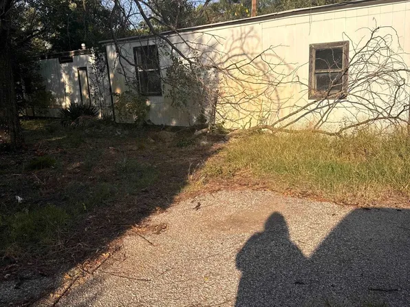 8320 S Waco Ave, Haysville, KS 67060