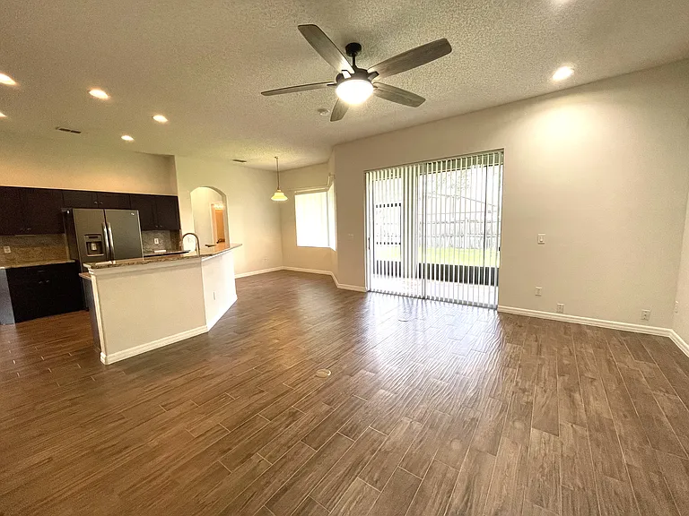 2722 Willow Creek Dr — Photo 14