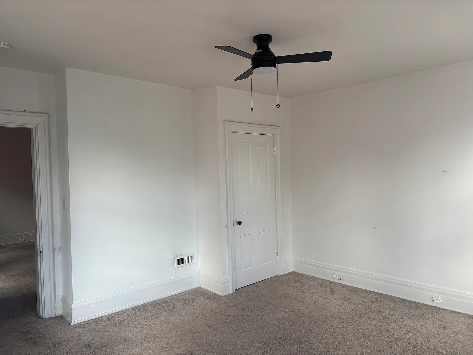352 Berry Ave — Photo 4