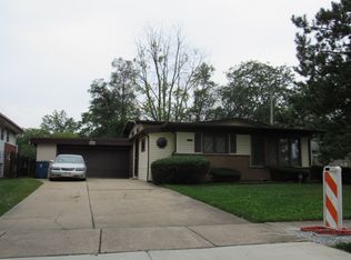 210 Pleasant Dr, Chicago Heights, IL 60411