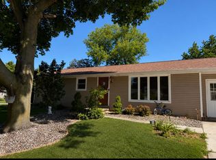 2339 Jubilee Dr, Green Bay, WI 54311