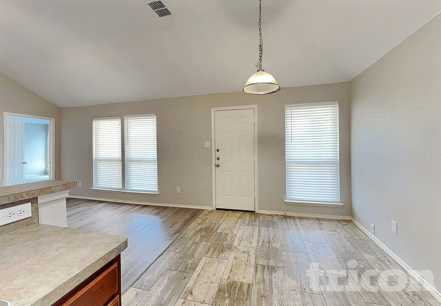 4200 Agate Drive Granbury TX — Photo 3