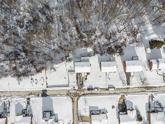 3rd image of 14299 Valley View Dr