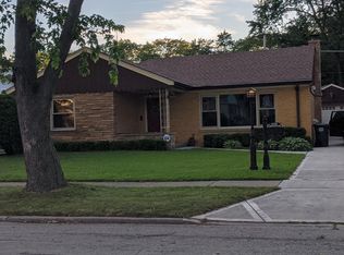 7814 Lotus Ave, Morton Grove, IL