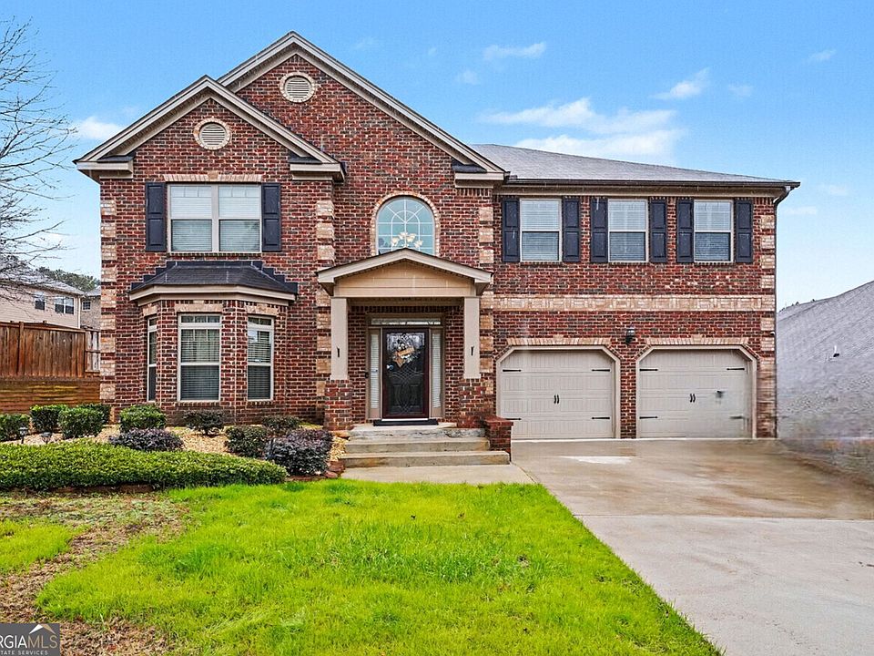 1st image of 90 Waters Edge Ln