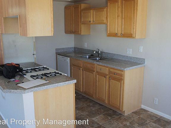 3rd image of 1807 S Myers St APT 14