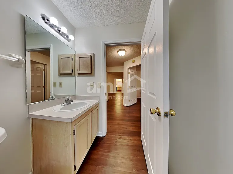 8016 Queensferry Ln — Photo 15