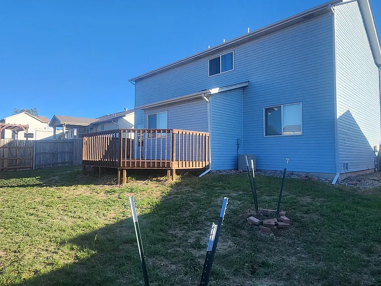 725 Pennington Dr — Photo 25