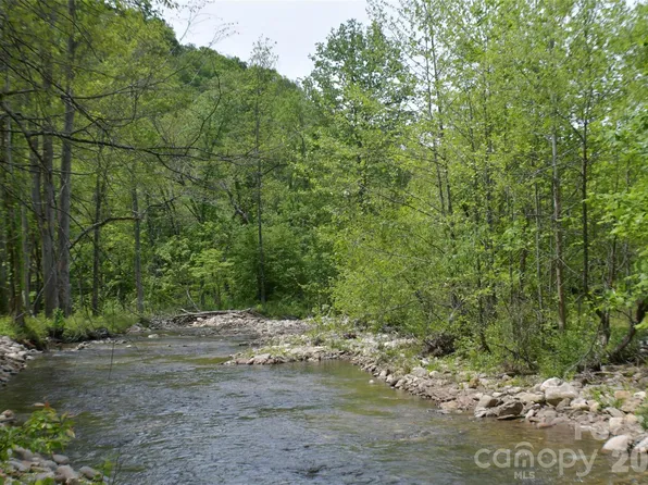 8200 Caney Fork Rd, Cullowhee, NC 28723