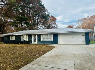 913 Royal Trl, Manchester, TN 37355