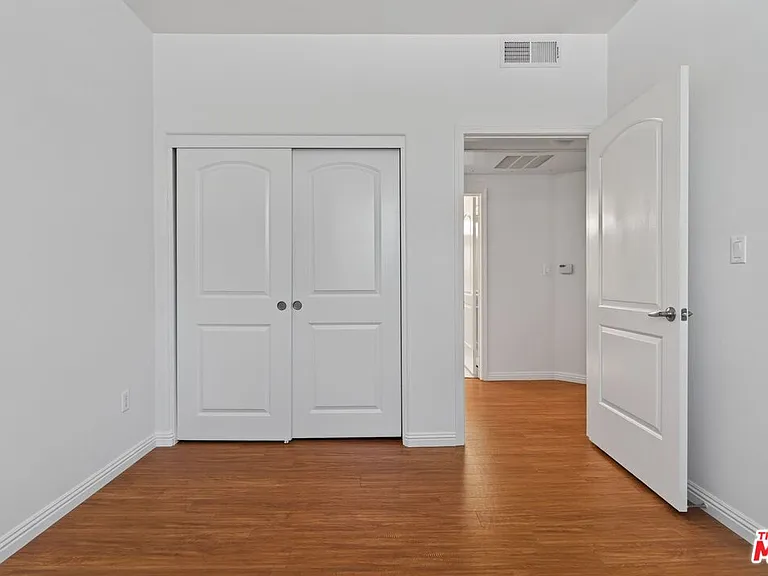 360 Avenue 26 #107 — Photo 40