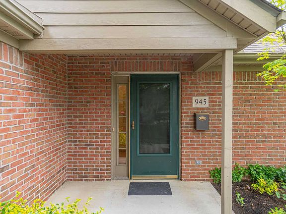 2nd image of 945 Village Brook Way