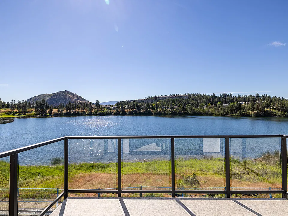 2735 Shannon Lake Rd #101