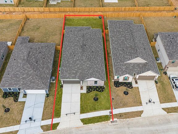 2nd image of 18218 Spruce Cottage Dr