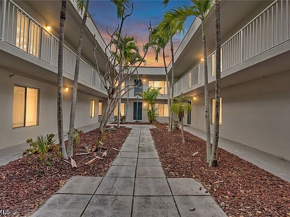 2nd image of 1830 Maravilla Ave #814