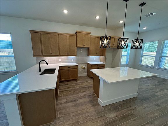 4th image of 13058 Brookwood Bend Ln