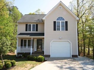 15801 Sandwave Rd, Chester, VA 23831