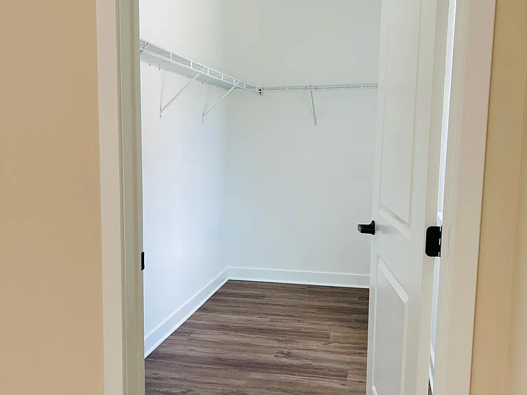 222 South Blvd — Photo 17