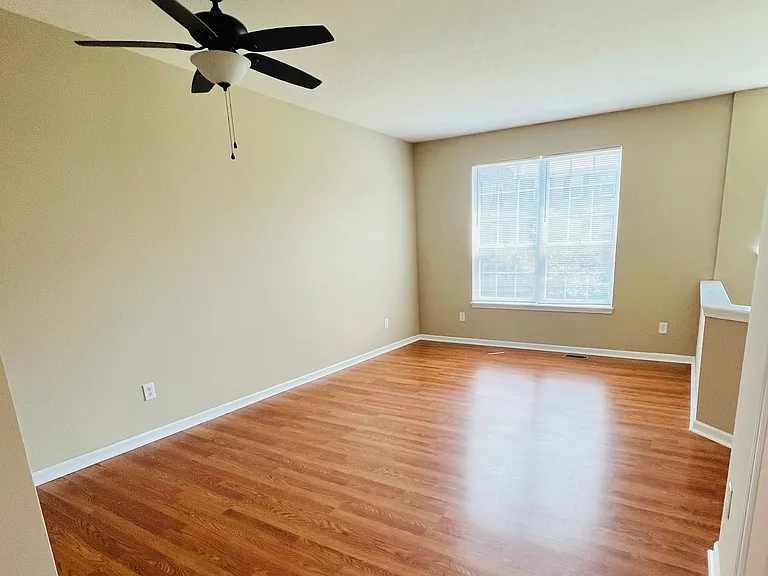 247 Coatsville Dr — Photo 6