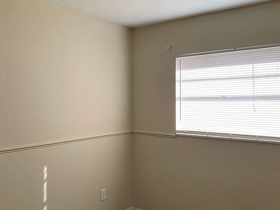 5th image of 2205 E 97th Ave