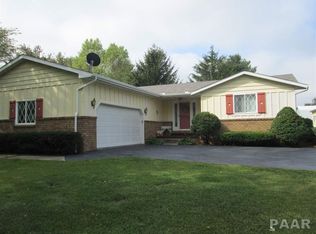 6825 S Cameron Ln, Mapleton, IL 61547