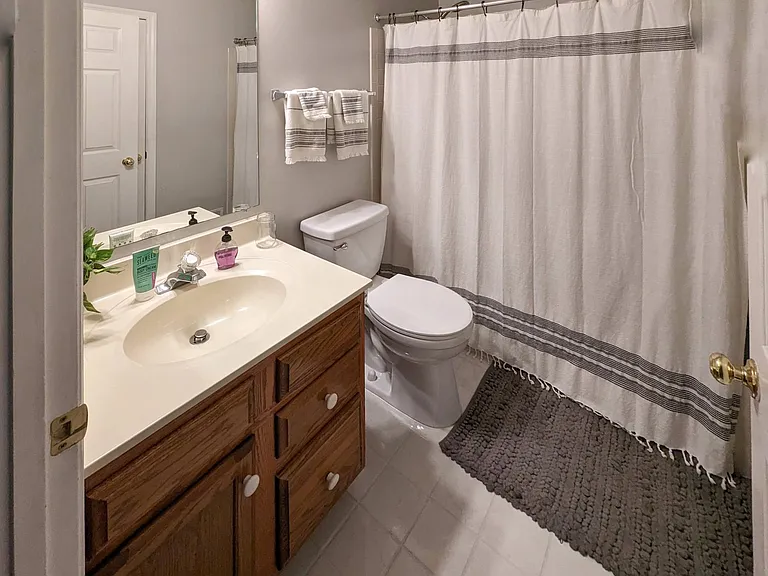 5240 Earles Ct — Photo 20