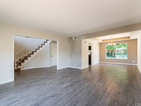 4th image of 706 W San Martin Pl