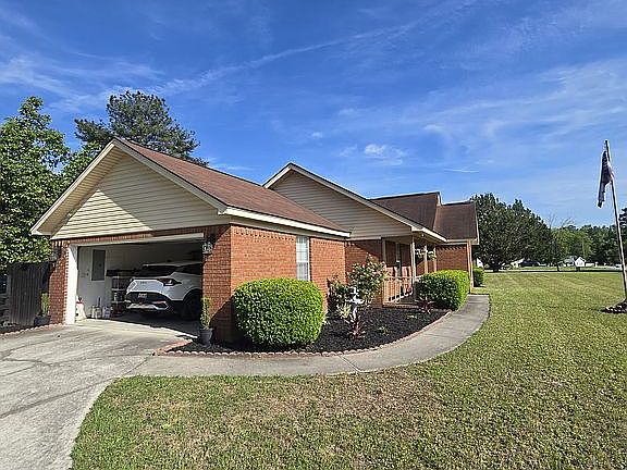 2nd image of 39 Del A Rae Cir