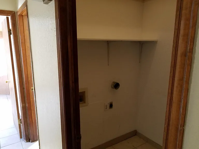 5940 Deer Ave — Photo 9