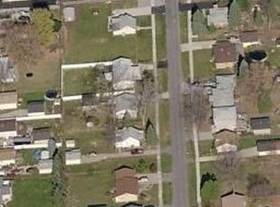 15150 Burr St, Taylor, MI 48180