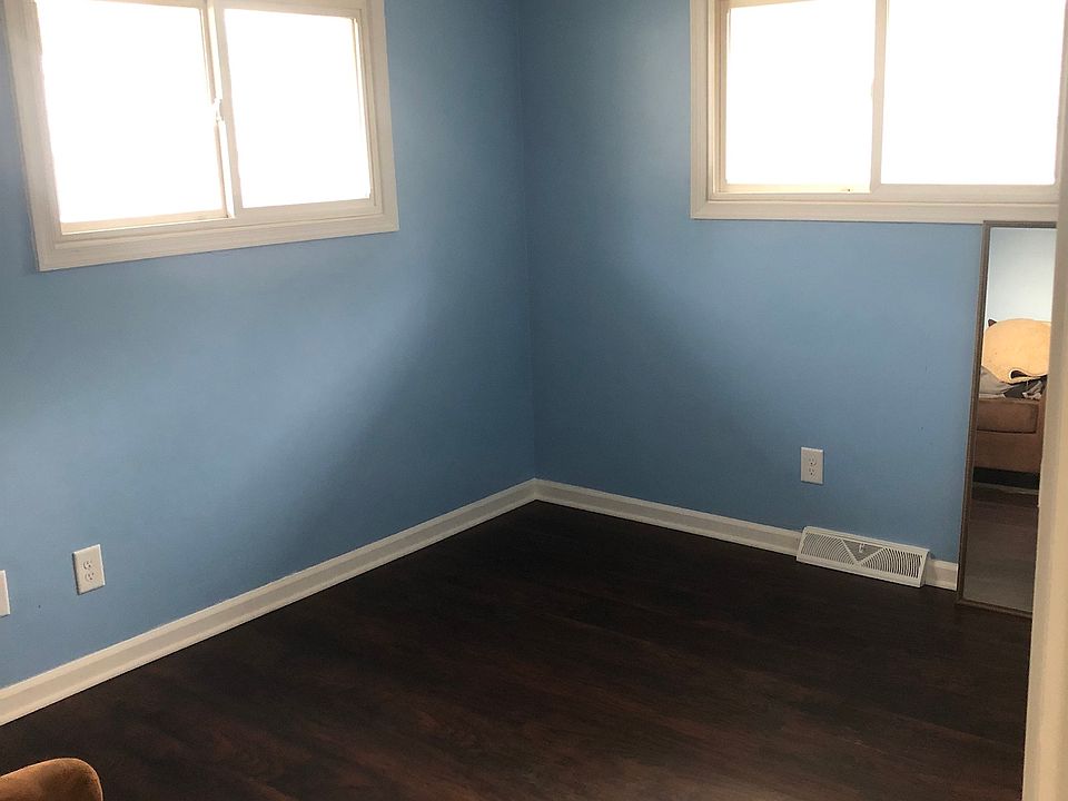 1st image of 2952 Ellet Ave