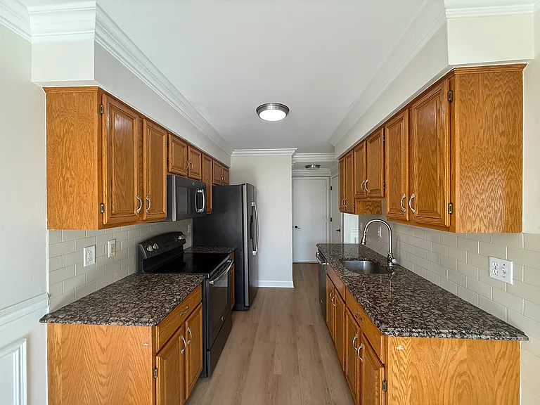 44540 Connecticut Ct — Photo 10