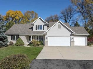 192 River Island Ct, Appleton, WI 54914