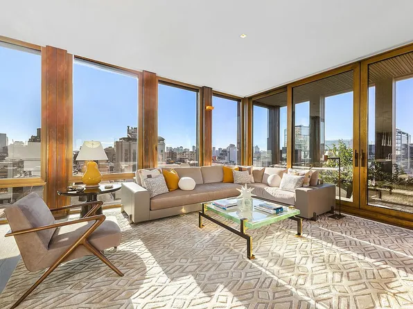 345 W 14th St #Penthouse, New York, NY 10014