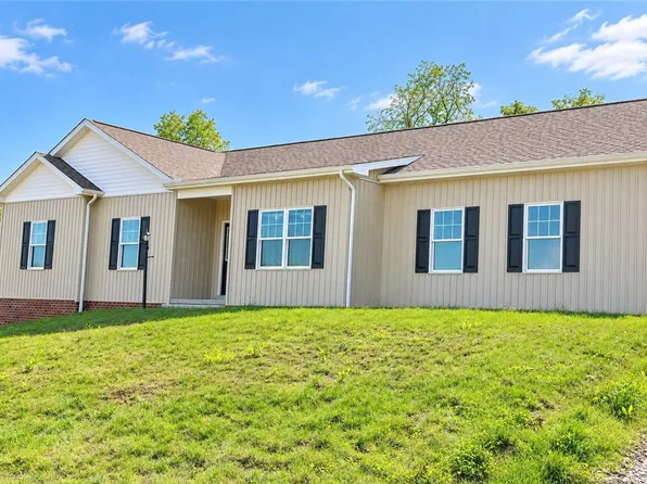 480 Matty Dr, Belle Vernon, PA 15012