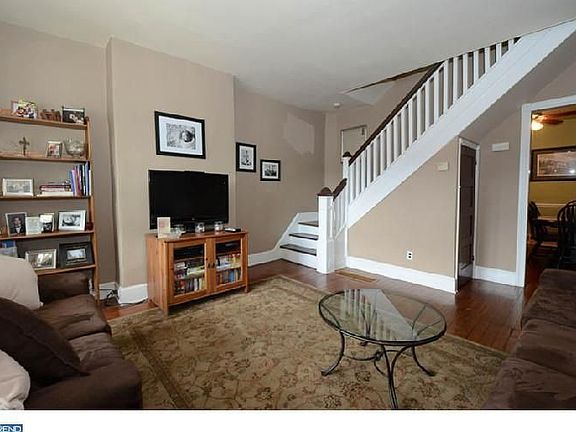 3rd image of 468 Hermit St