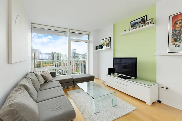 Sold by Compass | media 1