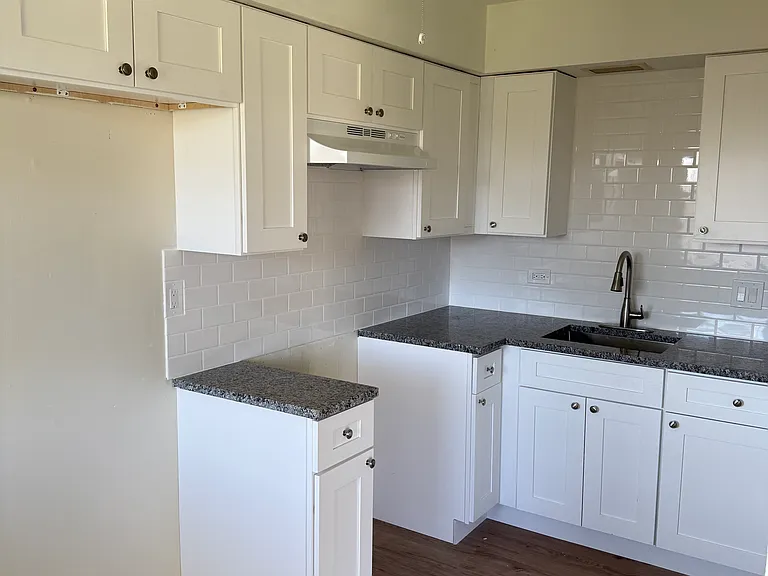25 Arrowhead Dr #21 — Photo 1