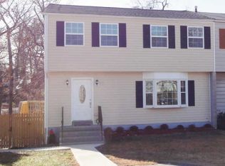 1055 Kings Rd, Pasadena, MD 21122