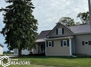 210 W Main St, Exline, IA 52555