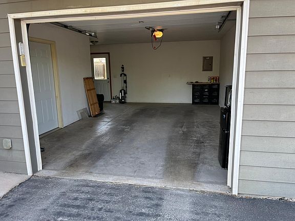 4th image of 3424 Jackson Blvd APT 3