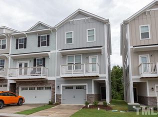 2247 Chattering Lory Ln, Apex, NC 27502
