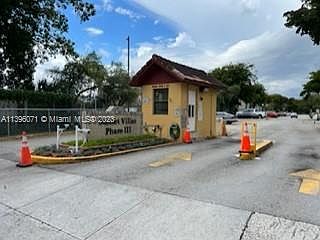 4th image of 4707 NW 7th St APT 102-8