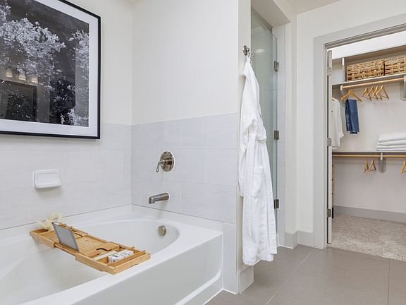 4th image of 109 San Antonio St #3620