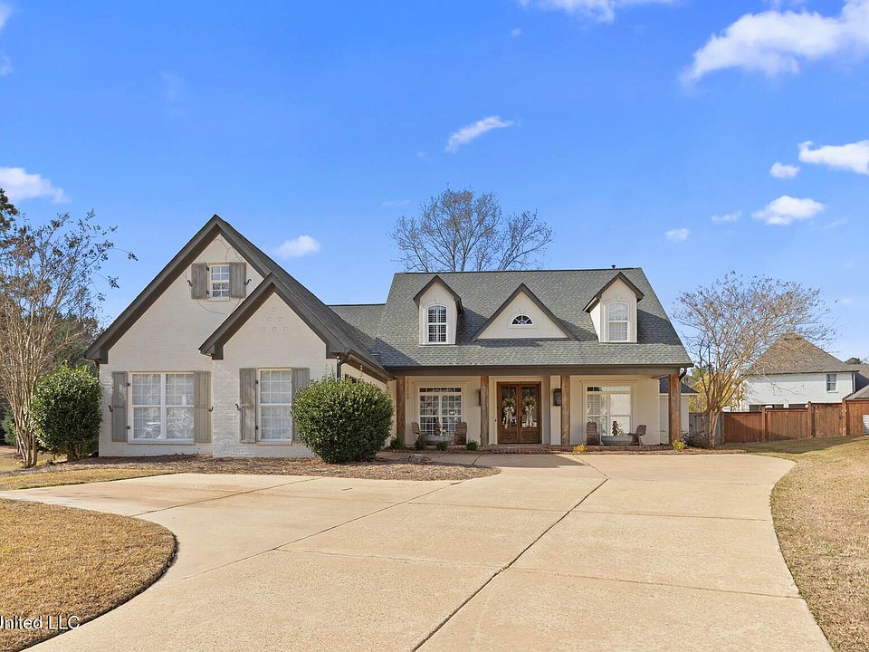 1st image of 712 Chickasaw Dr S